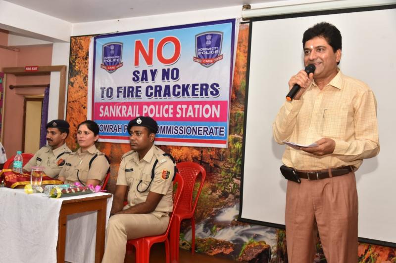 Mr.S.C Dubey life Coach participated in awareness drive against sound pollution and air pollution on 24/10/19 prior to Dipawali festival organized by Howrah city police.